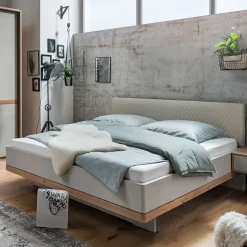 Bett Privira