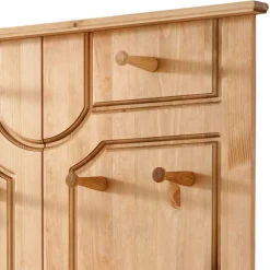 Holzgarderobe Alinica