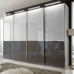 Kleiderschrank Travorna